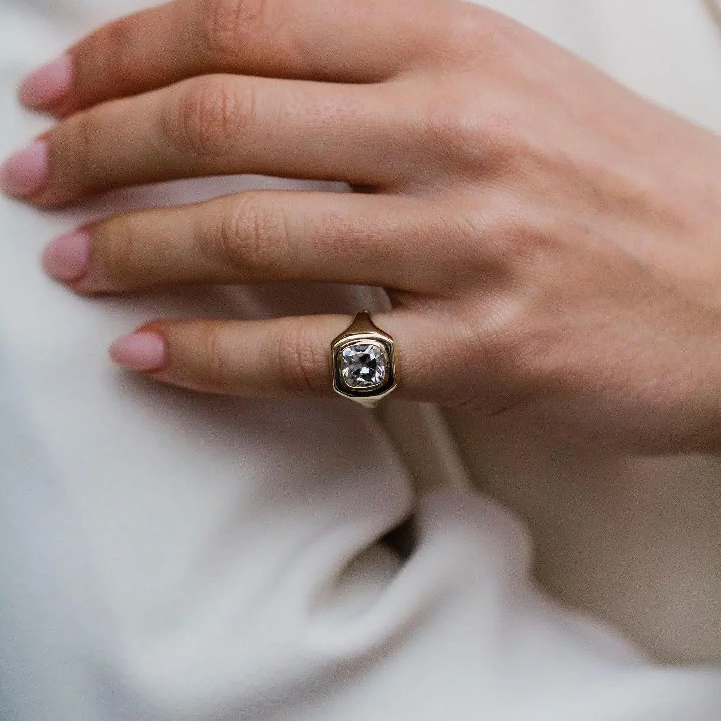 Classic Moissanite Rings 14K Rose Gold Vintage White Moissanite Set for Man and Woman Party Jewelry Anniversary Gift